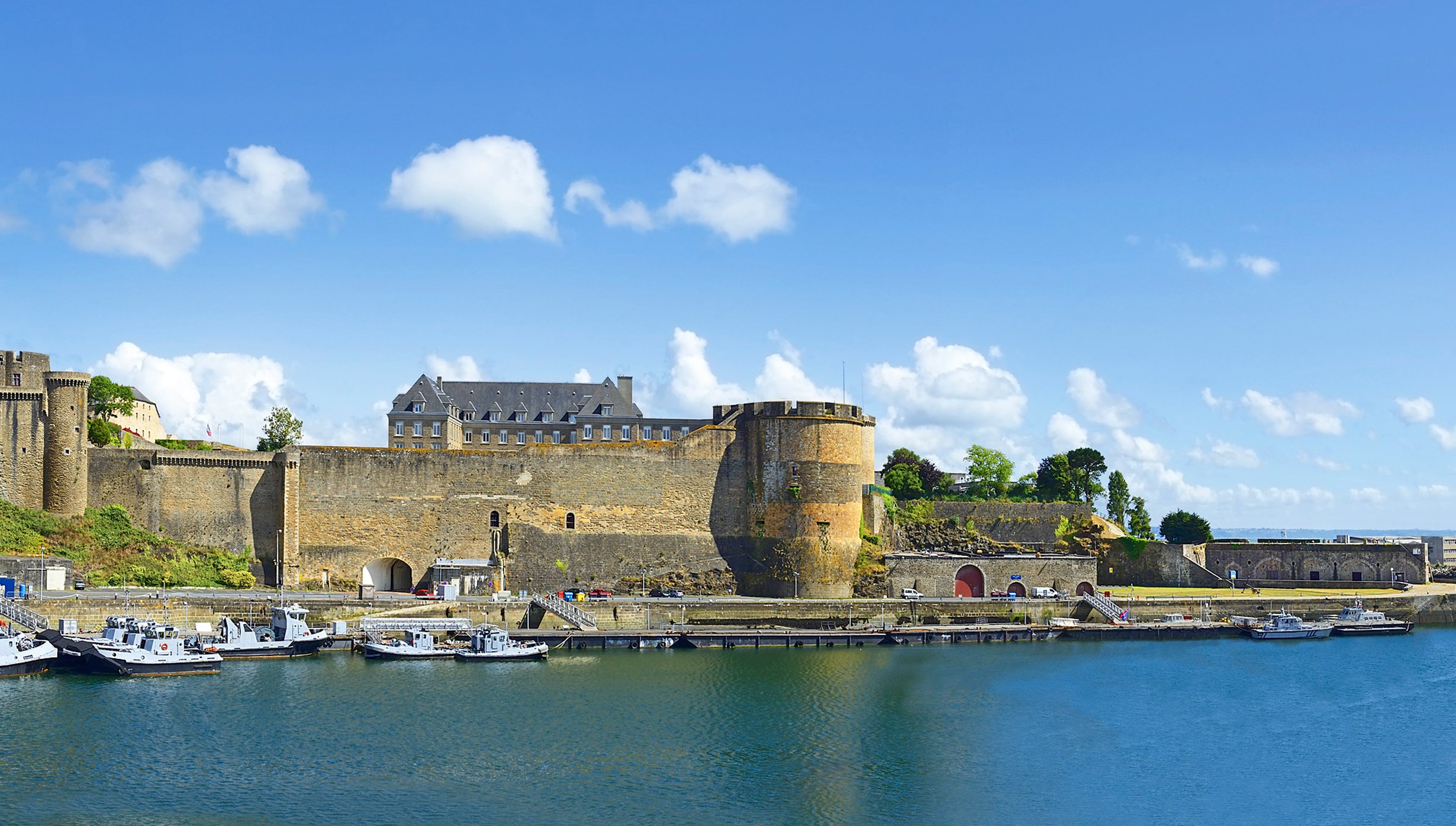 Brest Brest