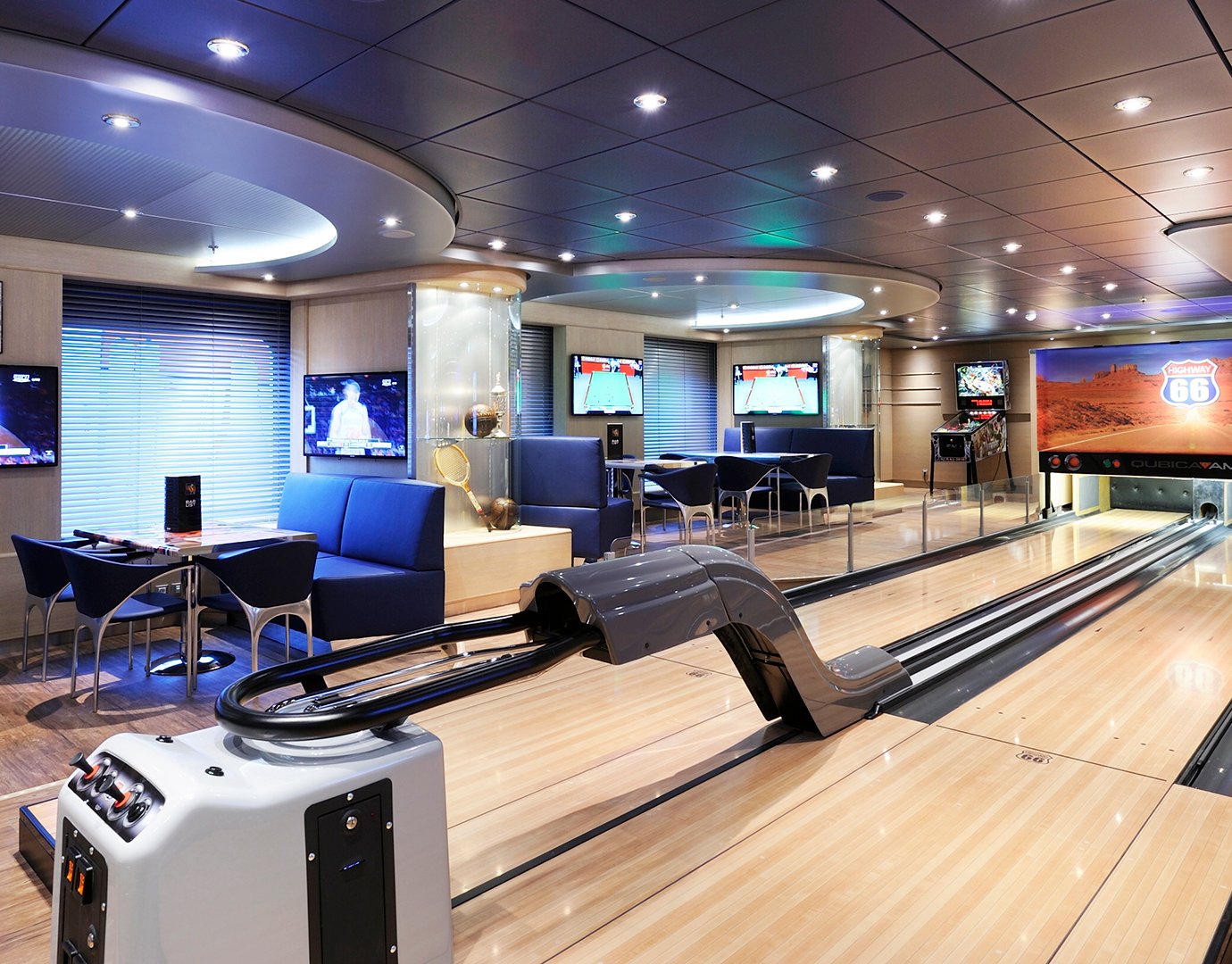 MSC Preziosa, Sports Bowling Diner | MSC Cruises MSC Preziosa, Sports Bowling Diner | MSC Cruises